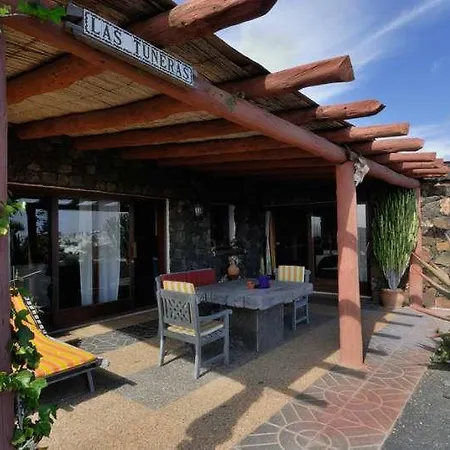Tynira Teguise (Lanzarote)
