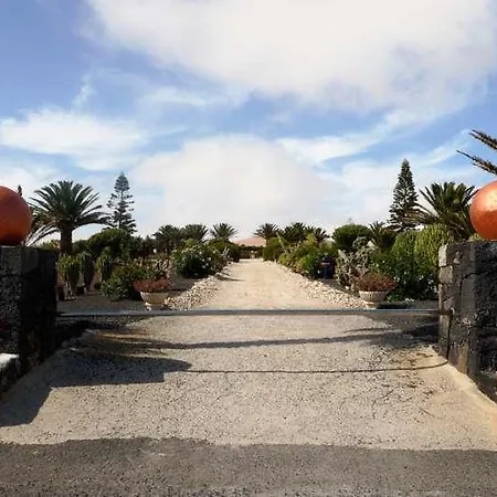 Tynira Villa *