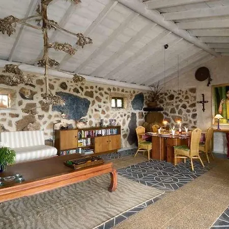 Villa Tynira